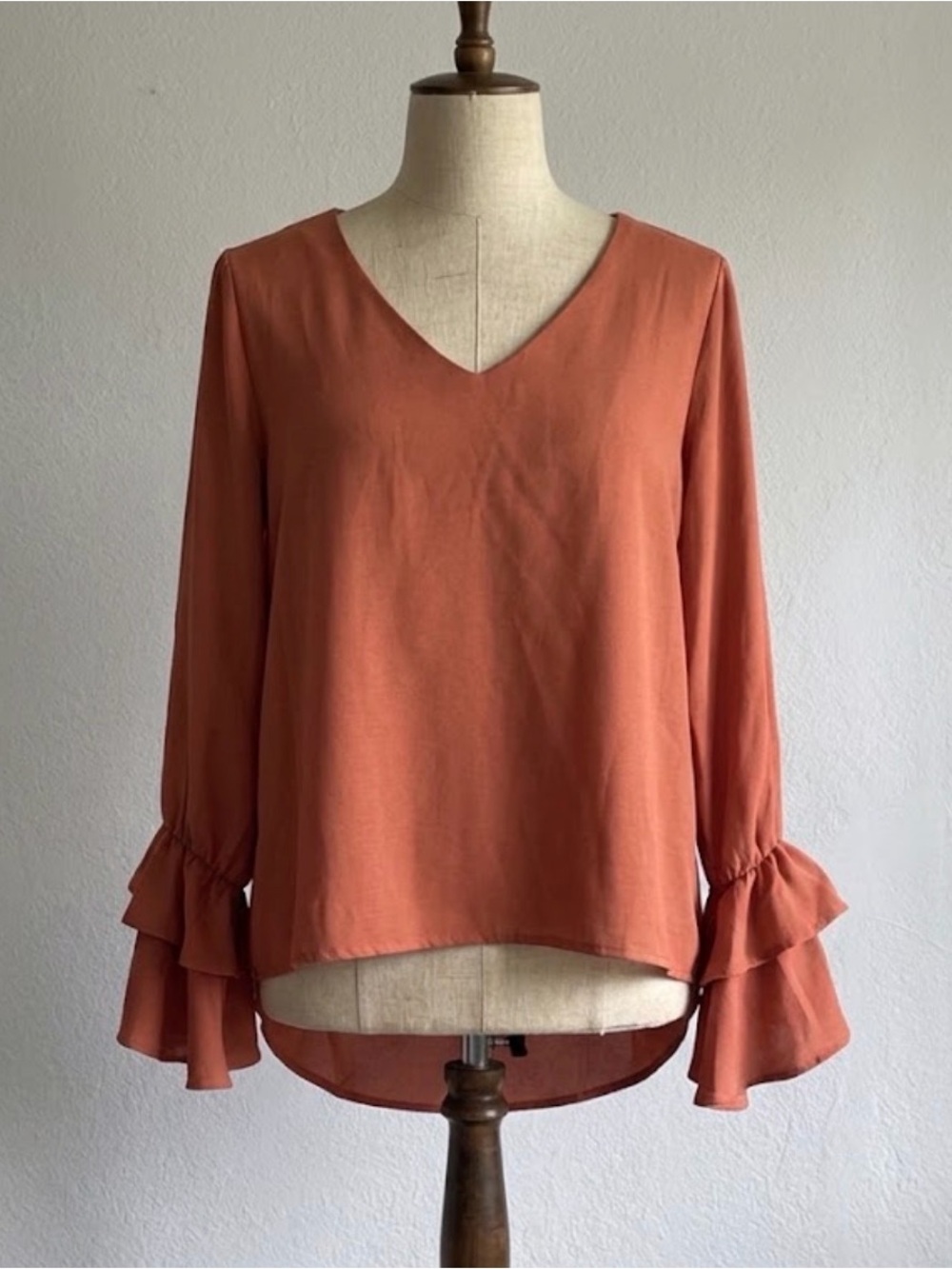 Pink Lily Rust Orange V-Neck Bell Sleeve Tiered Ruffle Blouse Top Autumn Fall M